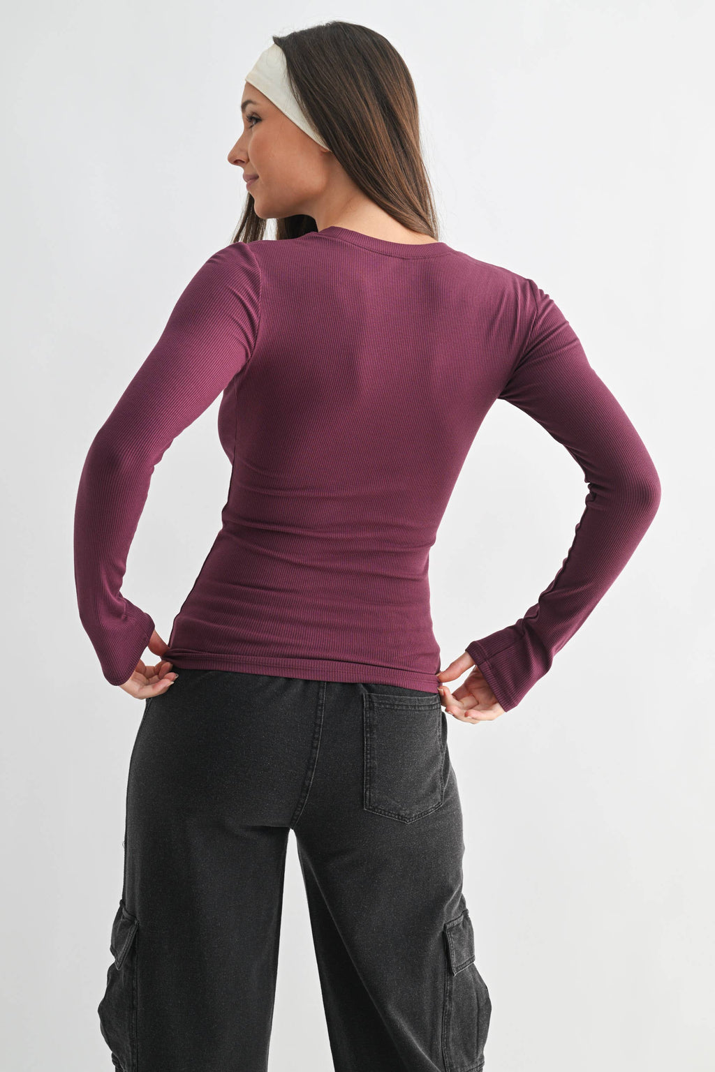 Essential Long-Sleeved Micro-Ribbed Athleisure Top Mono-B