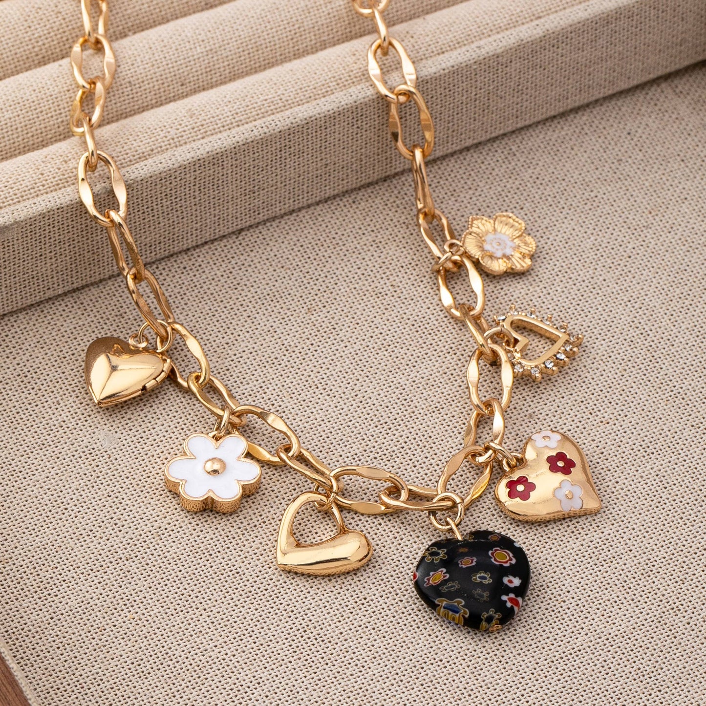 CHARM NECKLACE-HEARTS FLOWER  RHINESTONE