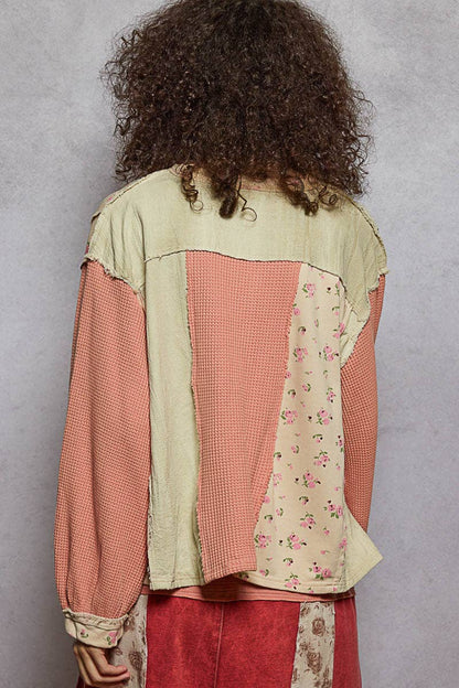 Pol Clothing - Round neck thermal printed contrast knit top