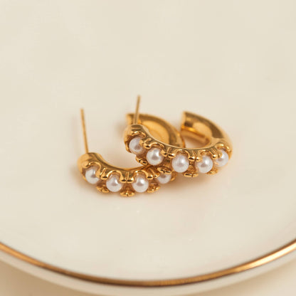 Howard's - Waterproof Earrings Pearl C-Hoop Gold & Stainless Steel