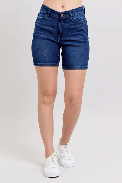 Judy Blue Jeans - V-Front Dark Wash Bermuda