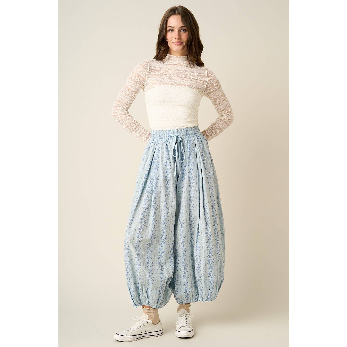 FLORAL PRINT PLEATED BALLOON LEG PARACHUTE PANTS