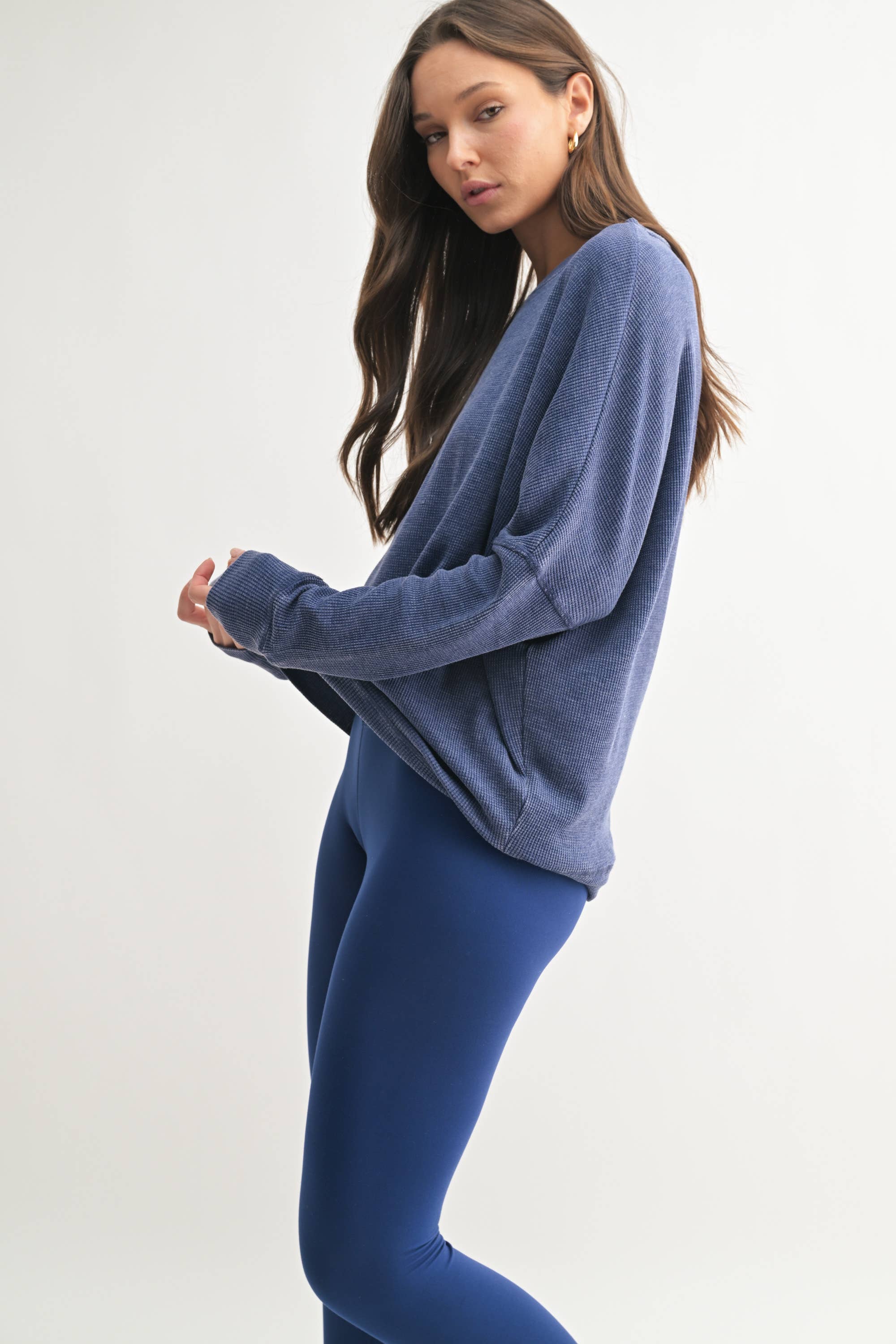 Waffle Ribbed Round Neck Pullover Mono B