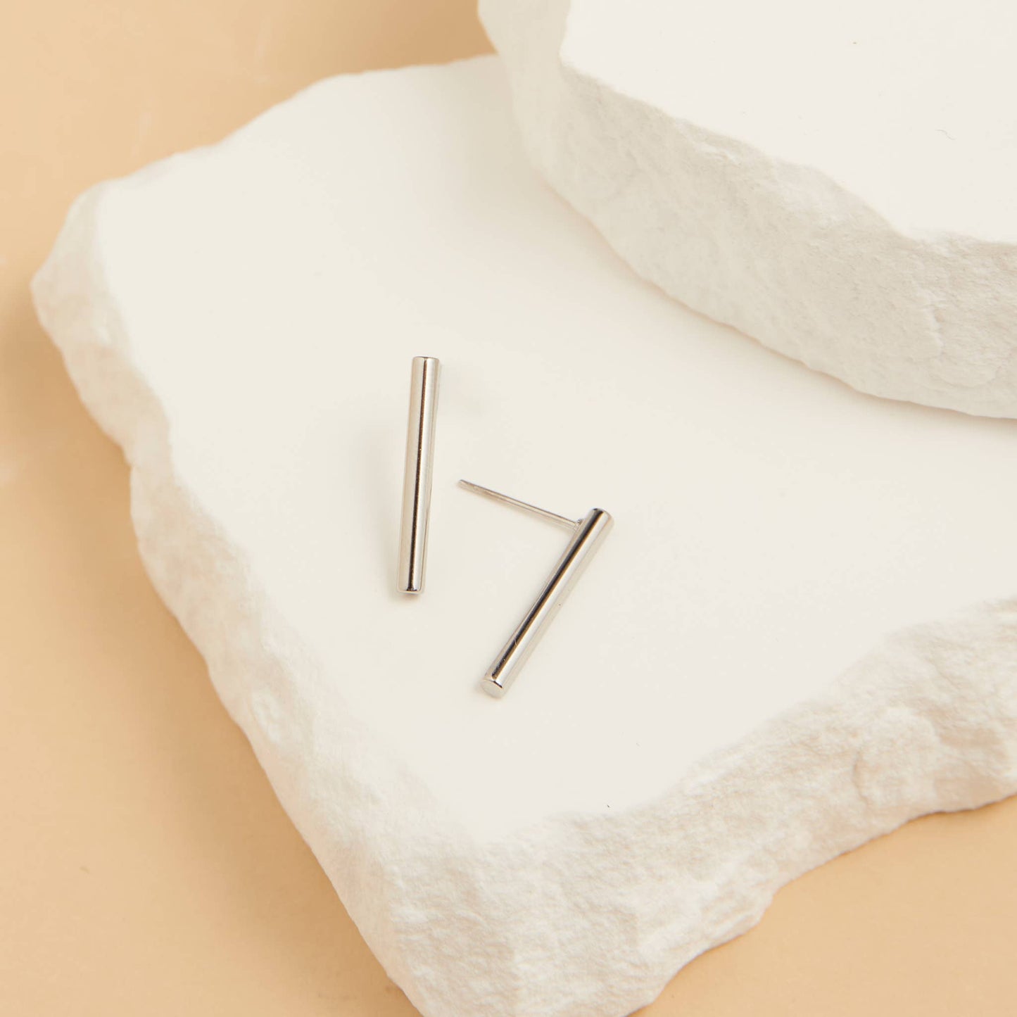 Howard's - Waterproof Earrings 18mm Bar Studs in Gold & Stainless Steel