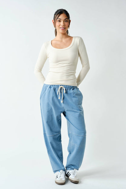 Scoop Neck Micro-Ribbed Long Sleeve Top Mono B