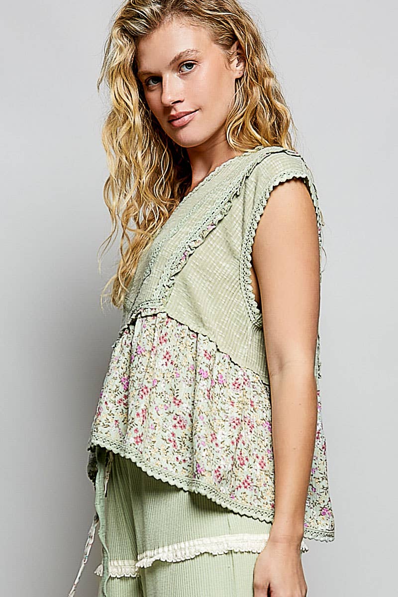 Pol Clothing - V-neck Floral Pattern Trim Ruffle Rib Knitted Sleeveless Top