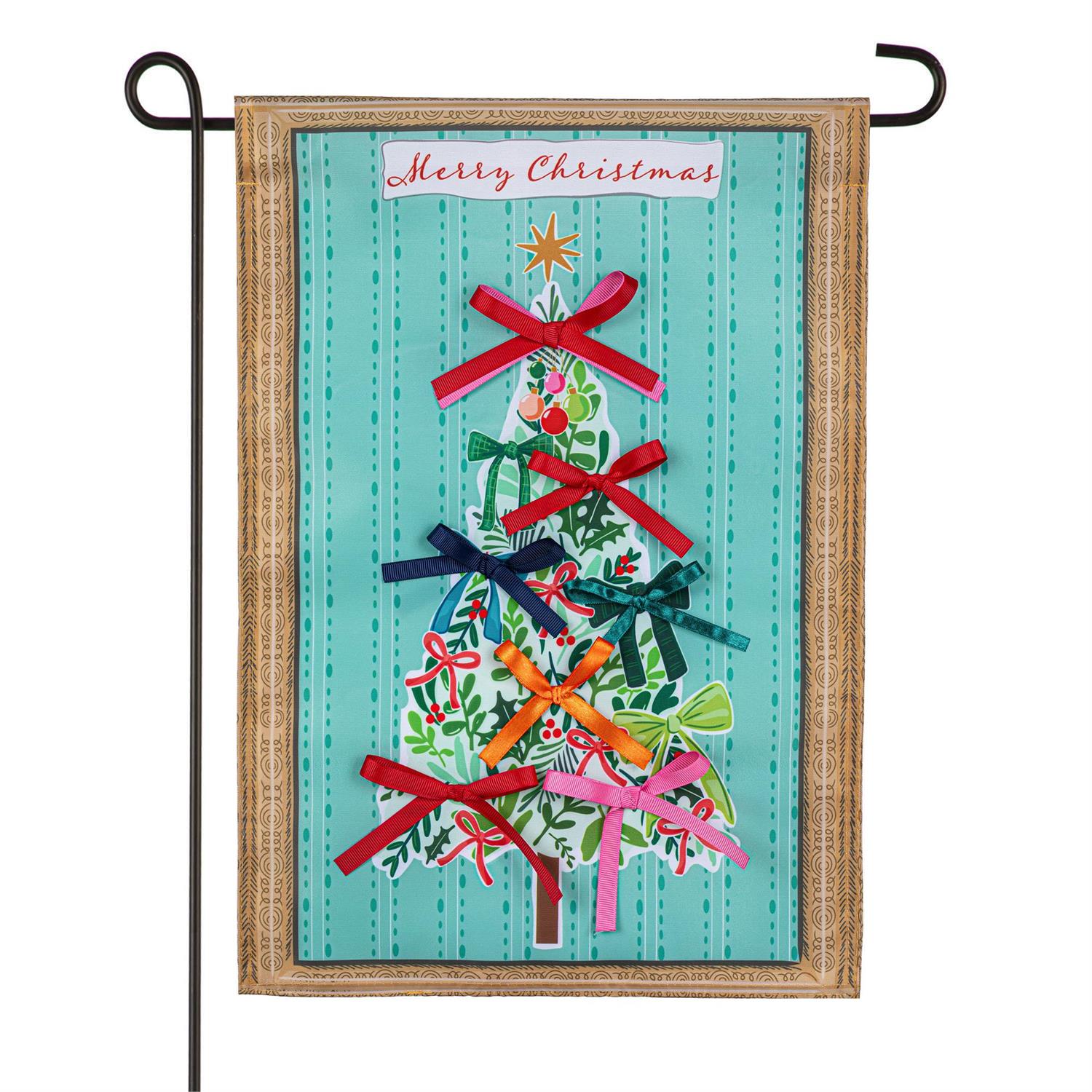 Bowtiful Christmas Tree Applique Flag