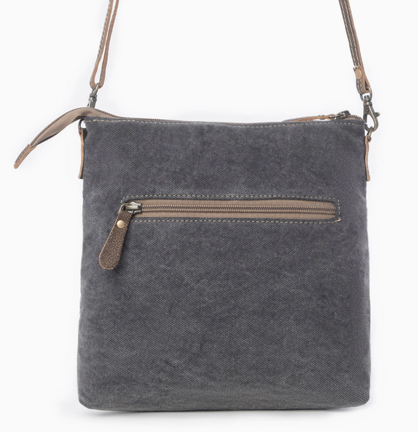 Coffee Canvas
Small & Crossbody Bag