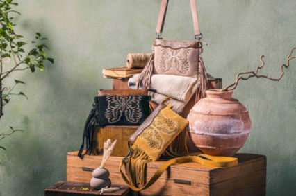 Desert Wing Crossbody Bag In Black - Single