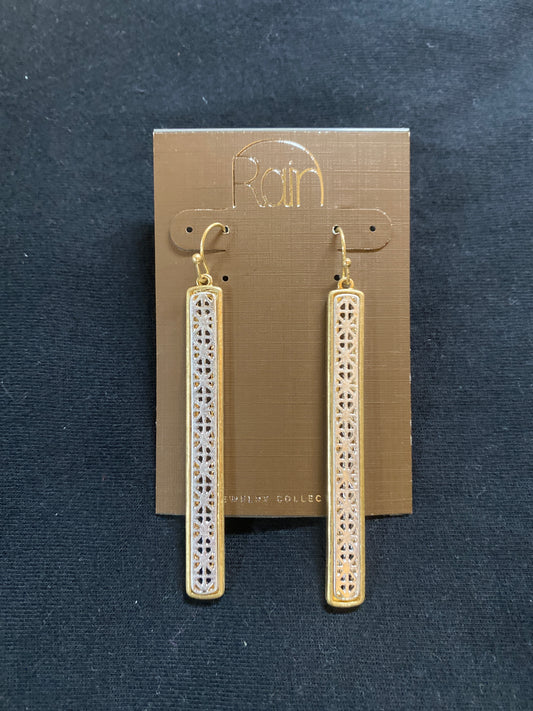 Gold Filigree Bar ER