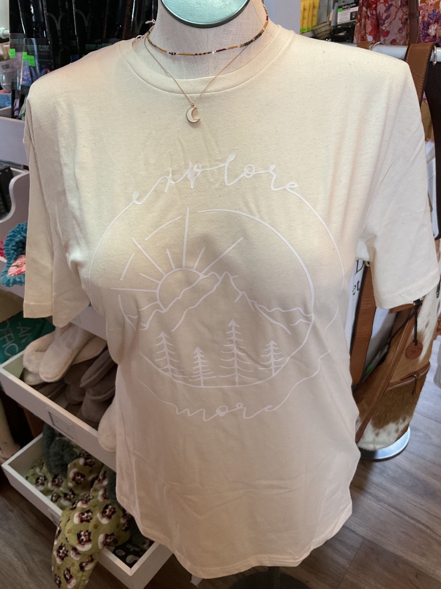 EXPLORE MORE CREW NECK T-SHIRT IVORY