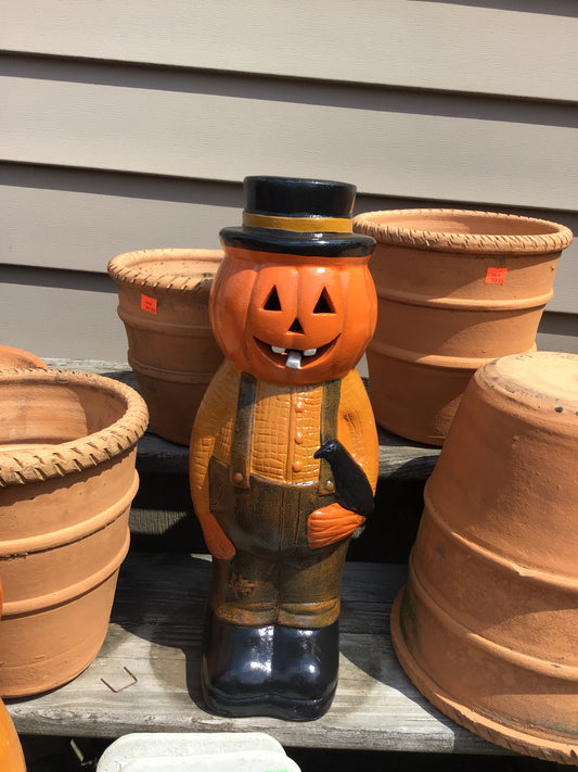 PUMPKIN SCARECROW