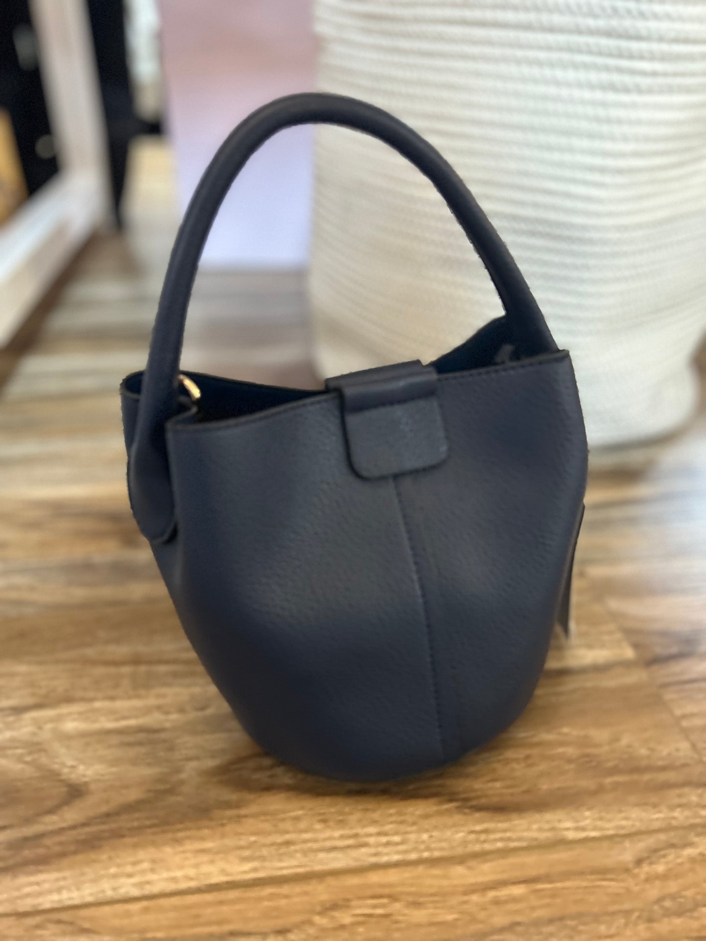 Jen & Co Pleather Bucket Bag