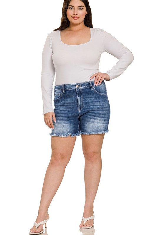 ZENANA PLUS MID RISE RAW FRAYED HEM DENIM SHORTS