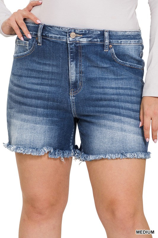ZENANA PLUS MID RISE RAW FRAYED HEM DENIM SHORTS