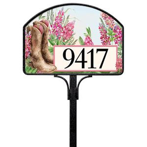 Pink and Boots Yard DeSign