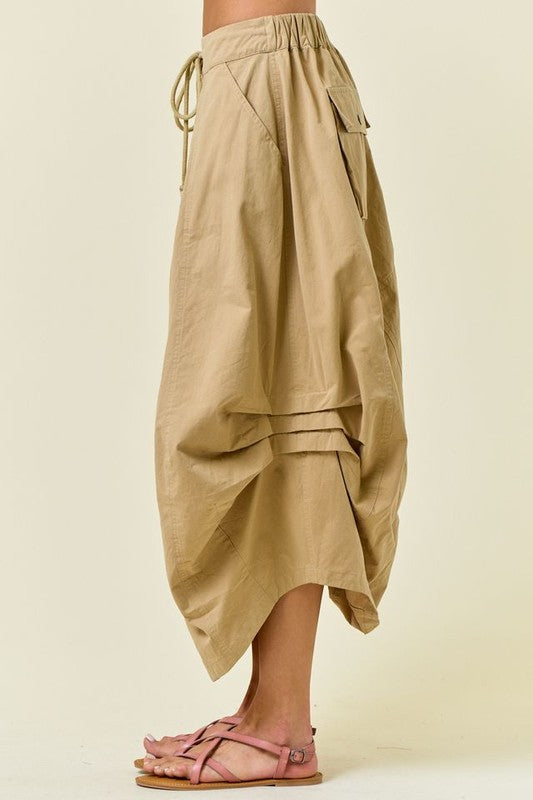 Side Tuck Detail Midi Skirt