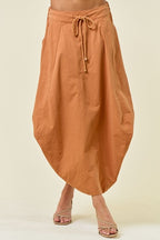 Side Tuck Detail Midi Skirt