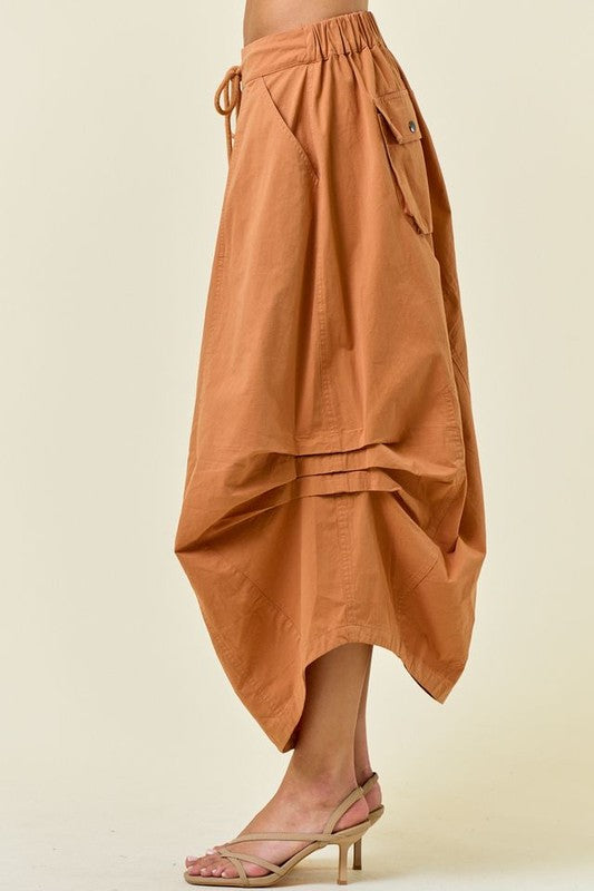 Side Tuck Detail Midi Skirt