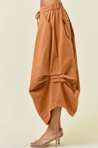 Side Tuck Detail Midi Skirt