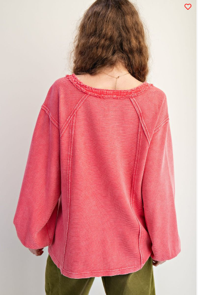 CRYSTAL TEXTURED THERMAL WASHED HENELY TOP