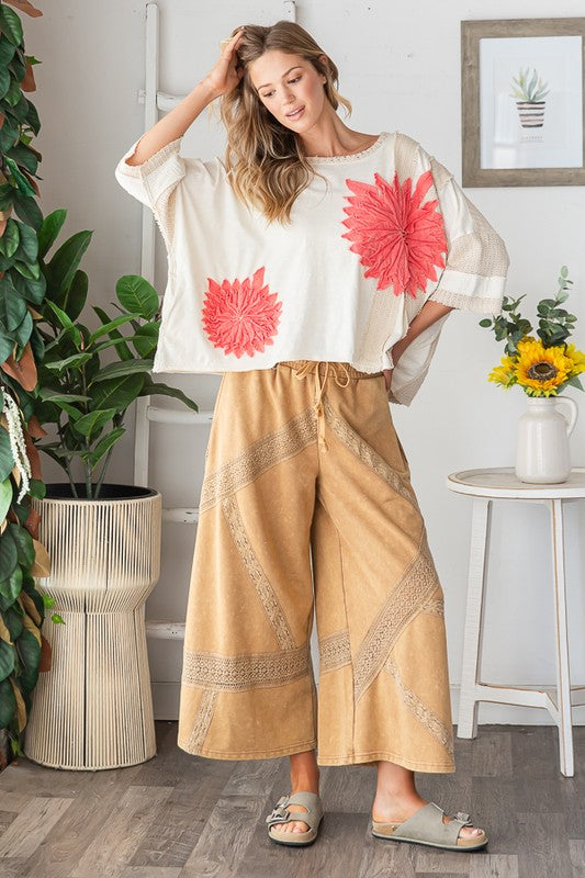 Oli & Hali WASHED 3D FLOWER BOXY KNIT TOP