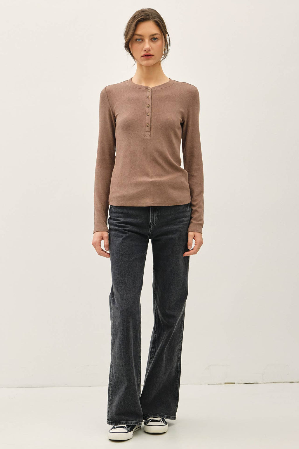 MODAL CLASSIC RIBBED LONGSLEEVE HENLEY BASIC TOP