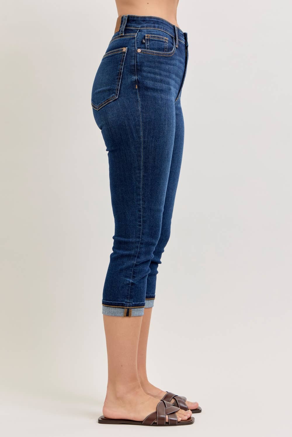 Judy Blue Jeans - HW Capri w/ Single Cuff
