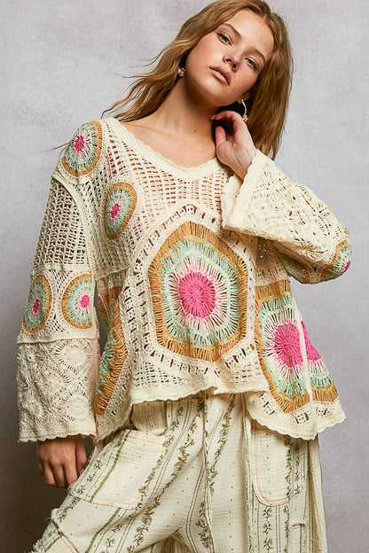 Pol Clothing - V-Neck Granny Circle Motif Scalloped Edge Crochet Top