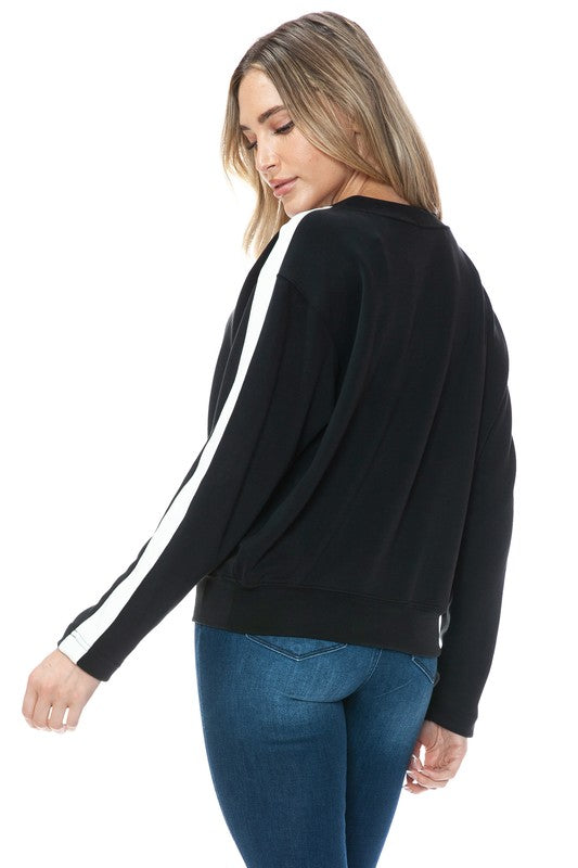 Ariella Crew Neck With White Sleeves in Scuba