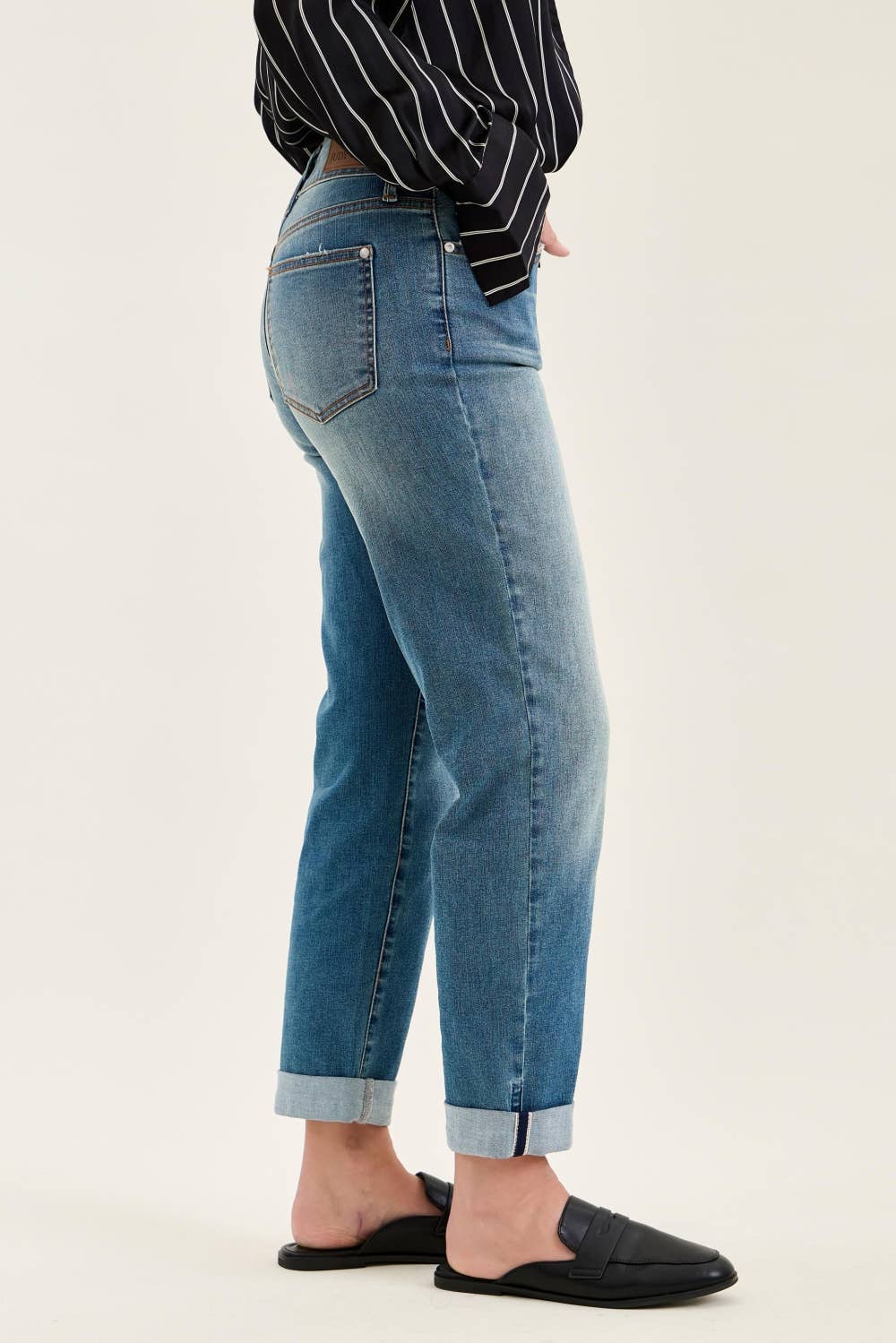 Judy Blue Jeans - MR Boyfriend Cool Denim w/ Cross Back Belt Loops