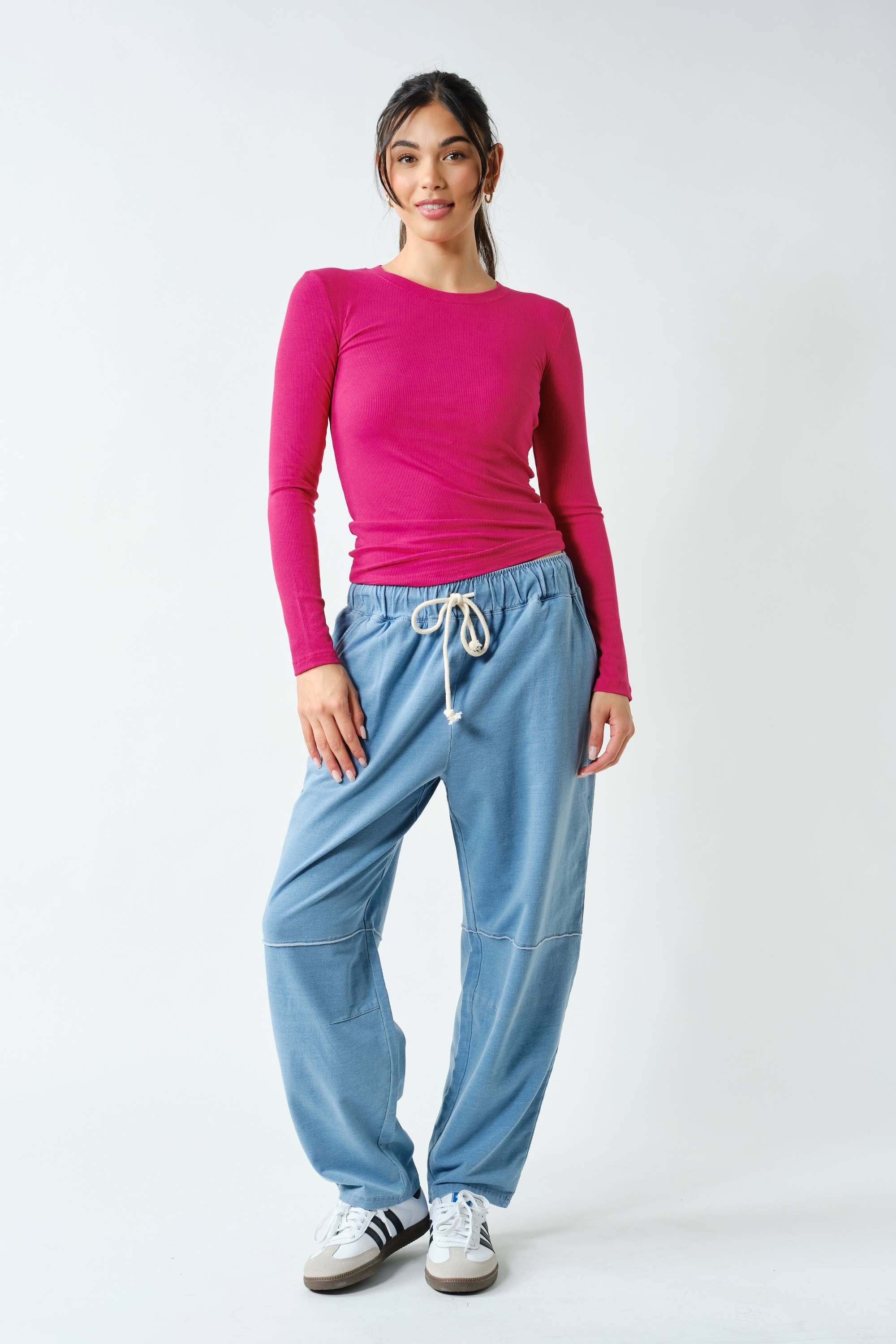 Essential Long-Sleeved Micro-Ribbed Athleisure Top Mono-B