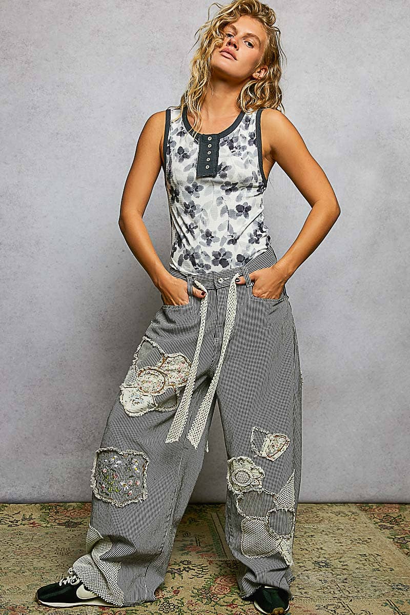 Pol Clothing - Round Neck Sleeveless Ribbed Floral Printed Knit Top