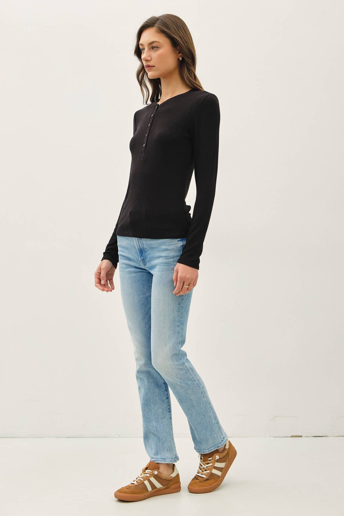 MODAL CLASSIC RIBBED LONGSLEEVE HENLEY BASIC TOP