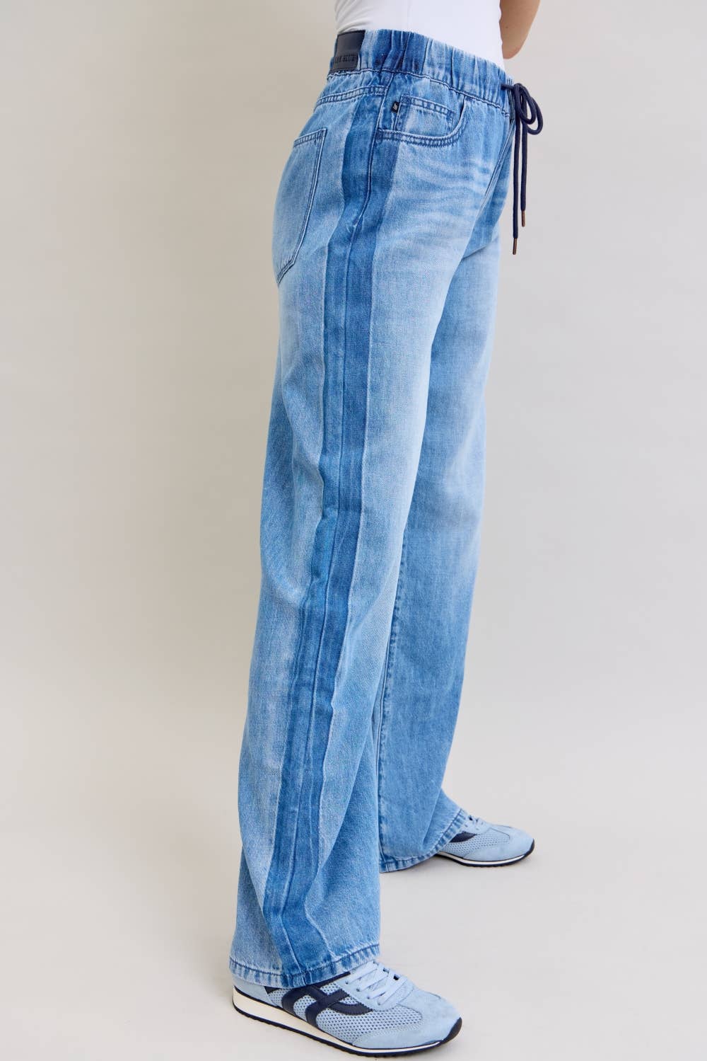 Judy Blue Jeans - HW Wilhemina Elastic WB & Side Panel