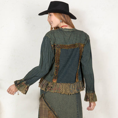 Western Boho Chic: Patch Pocket Cropped Denim Jacket