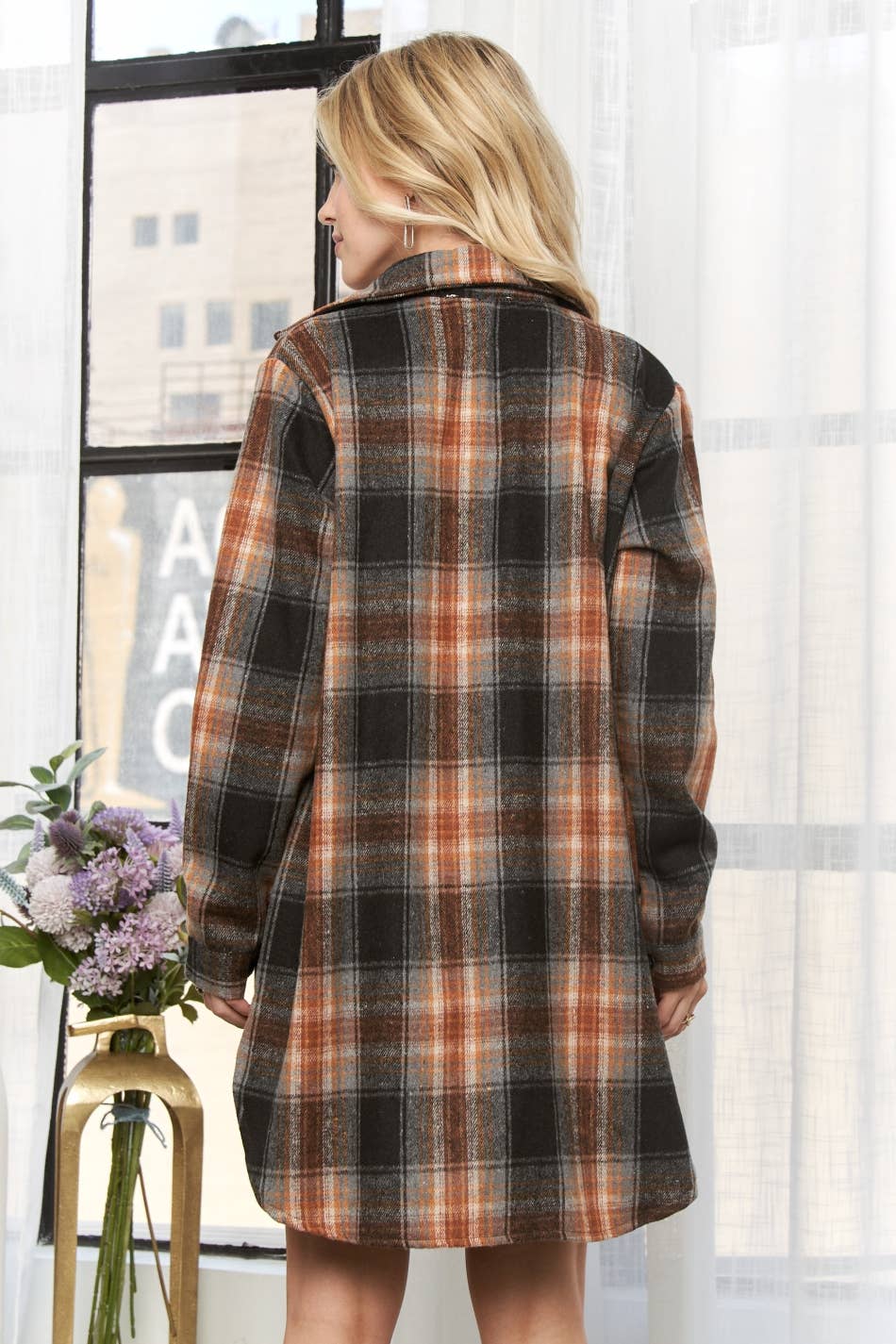 AMORE PLUS SIZE BUTTON DOWN FLANNEL SHACKET