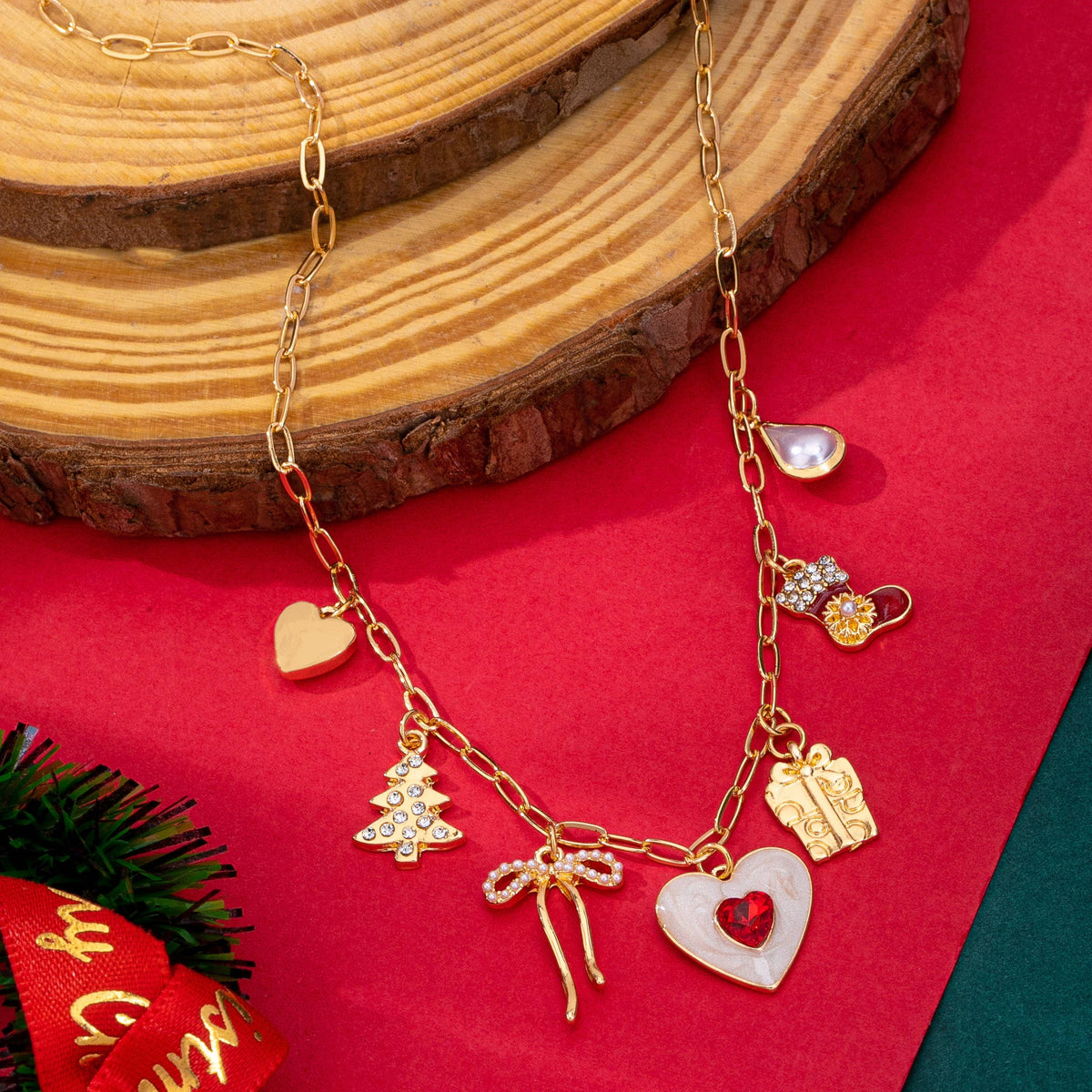 JOSSLYN by wall to wall - Christmas Holiday Charm Paperclip Necklace | 80N93399