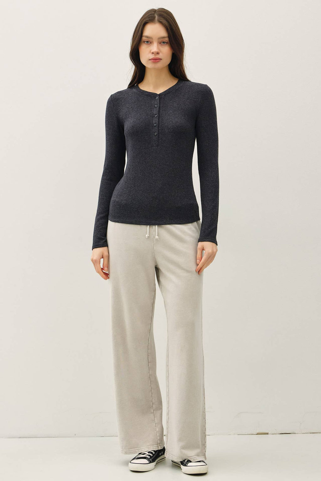 MODAL CLASSIC RIBBED LONGSLEEVE HENLEY BASIC TOP