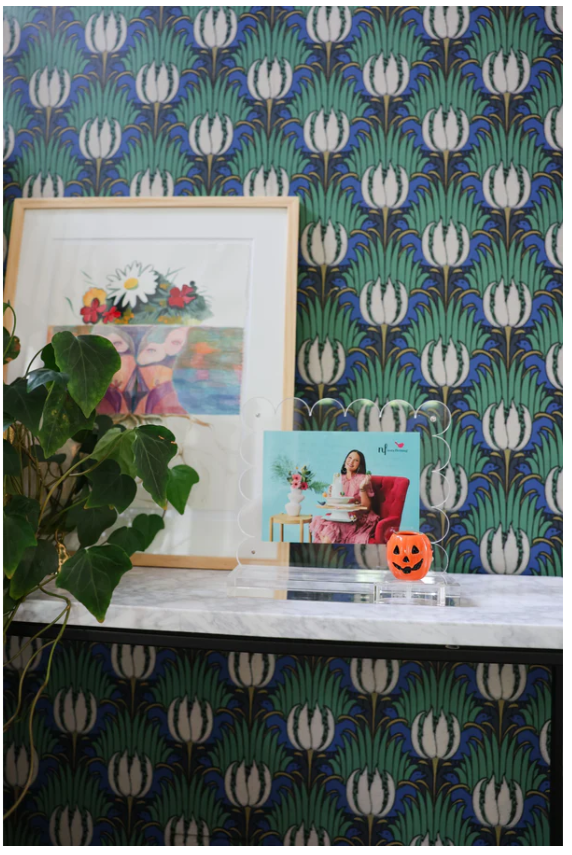 clearly a-nora-ble scalloped acrylic frame