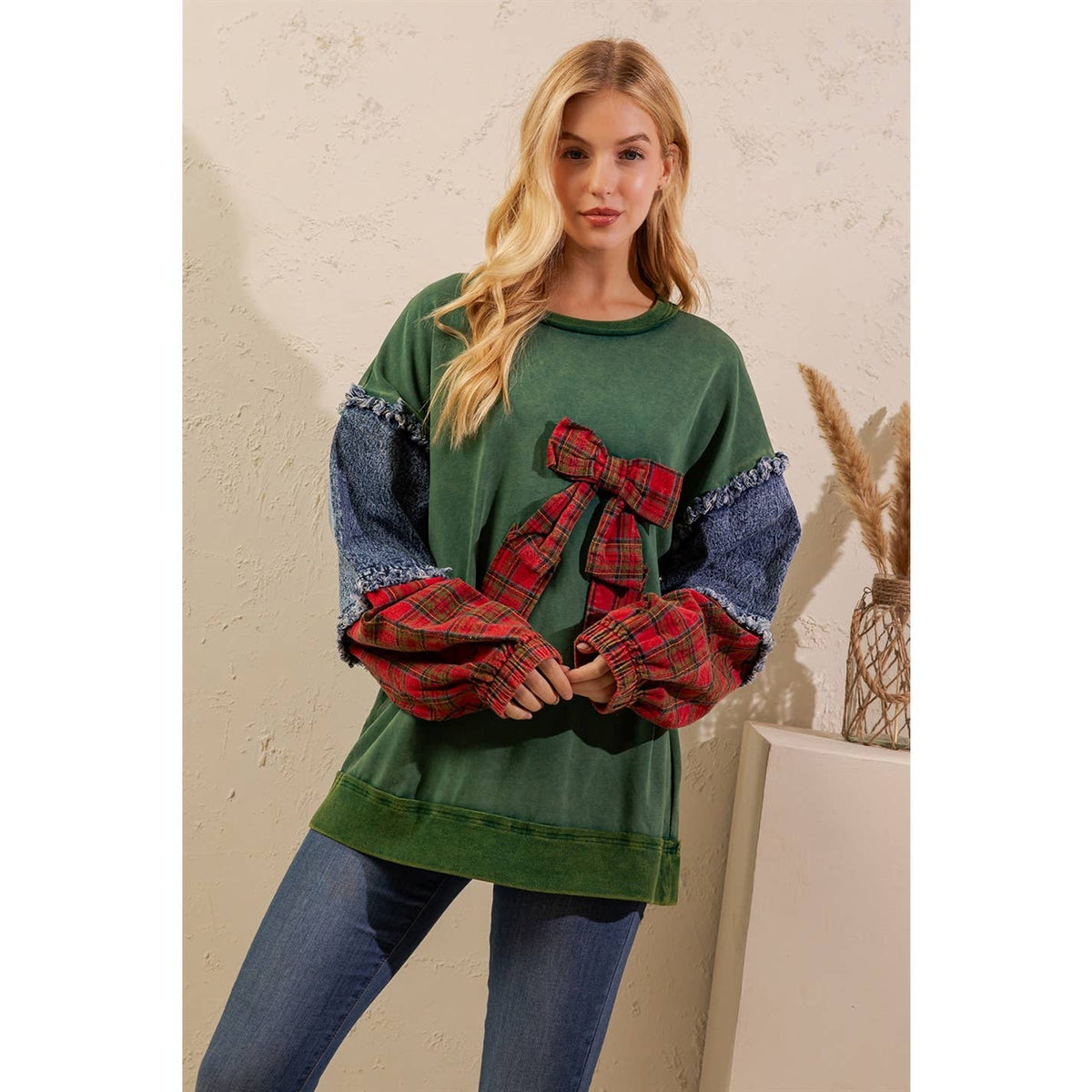 Sage + Fig - PLAID BOW DENIM SLEEVE PULLOVER (ST8117)