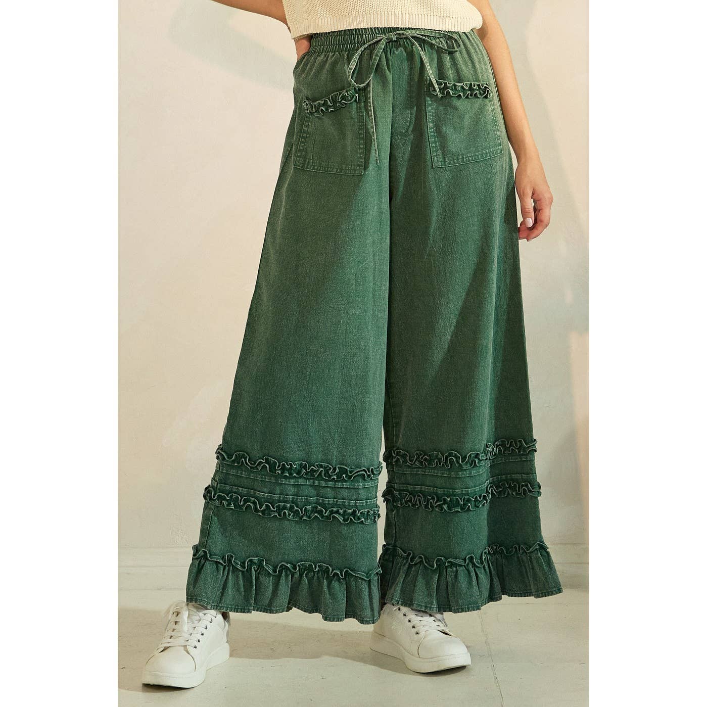RUFFLE TRIM POCKET MINERAL WASH WIDE LEG PANTS
