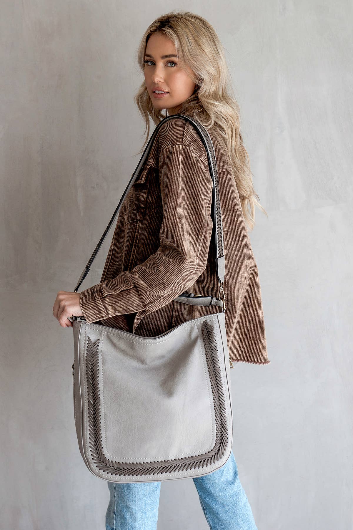 Jen & Co. - M2049A Aris Hobo w/ Whipstitch Strap