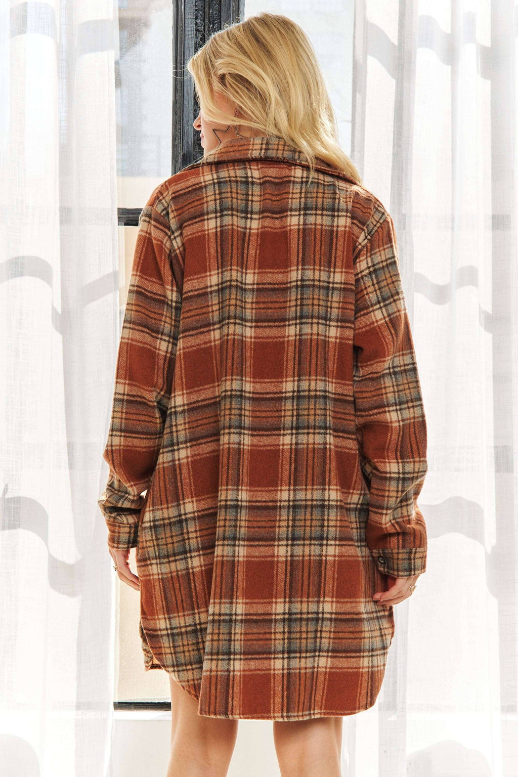 AMORE PLUS SIZE BUTTON DOWN FLANNEL SHACKET