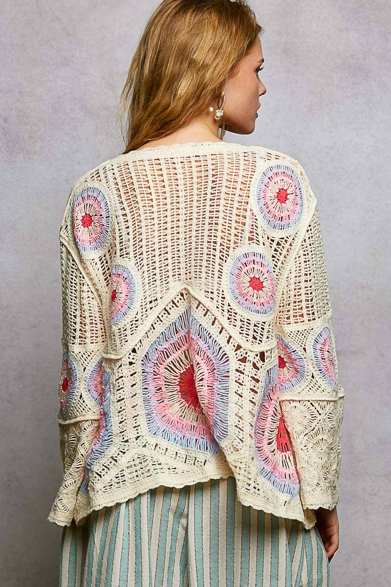 Pol Clothing - V-Neck Granny Circle Motif Scalloped Edge Crochet Top