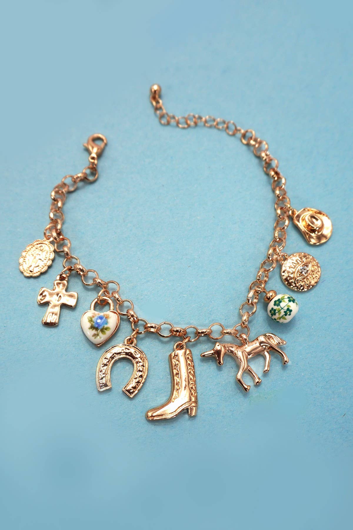 JOSSLYN by wall to wall - CHARM BRACELET - WESTERN BOOT CROSS PORCELAIN | 80B1345