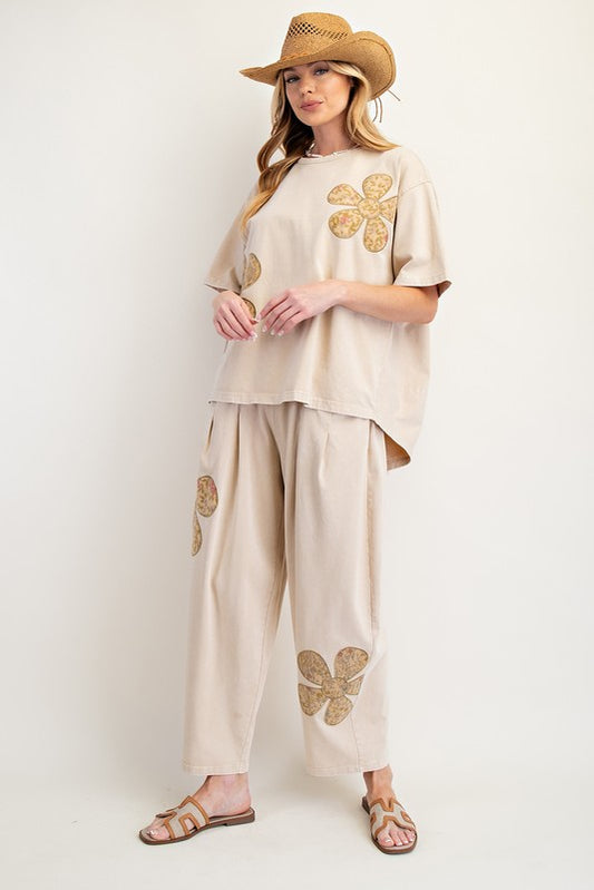 Easel Flower Patch Featured Mineral Washed Knit Top