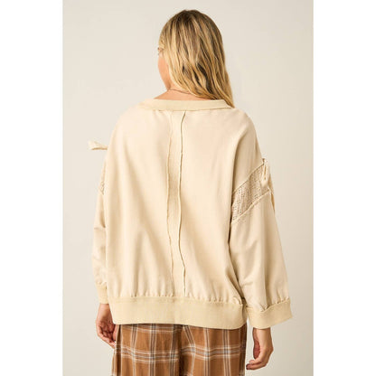 BOW APPLIQUE LONG SLEEVE SWEATSHIRT