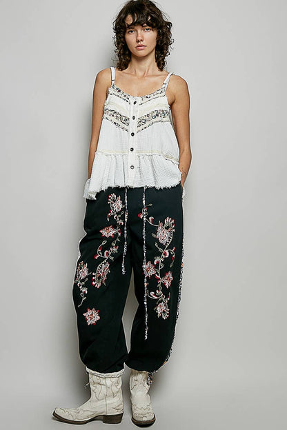 Pol Clothing - Double Gauze Denim Lace Patch Outseam Round Neck Sleeveless