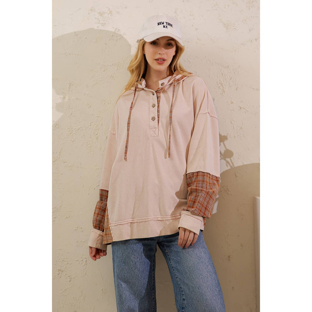 Sage + Fig - PLAID MIXED-MEDIA HOODIE PULLOVER